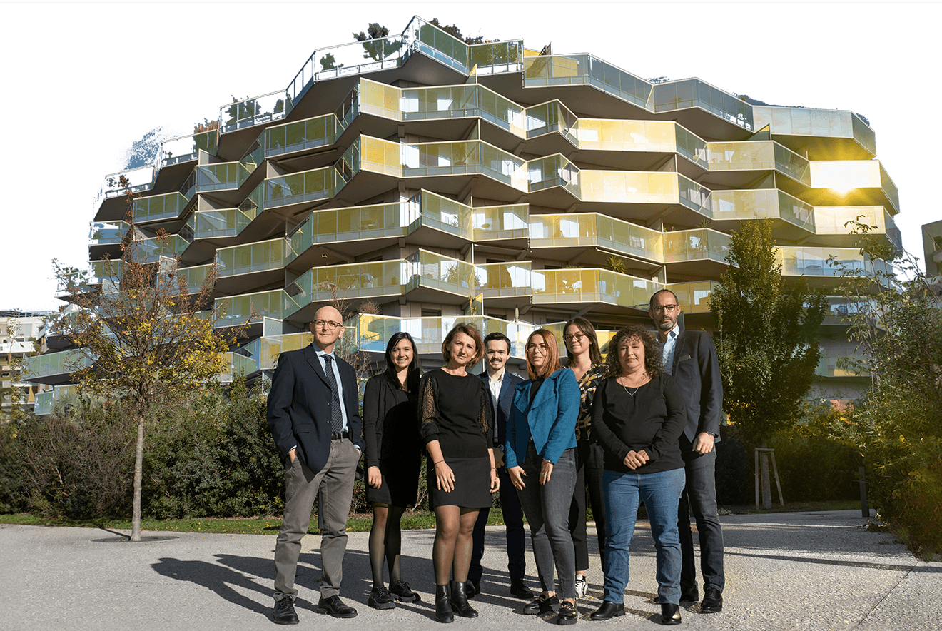 Notre Équipe devant l’une de nos réalisations. Résidence KOH I NOOR – Quartier Port Marianne – Montpellier